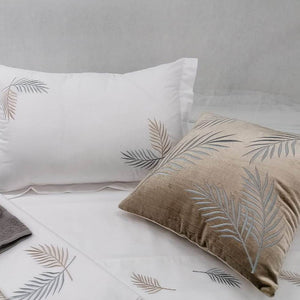 Feathers White and Gold Bedding Set