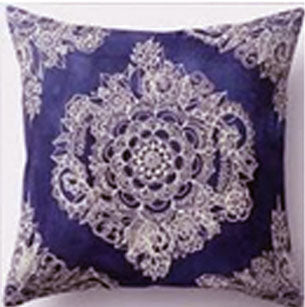 Motif Bohemian Violet Cushion Cover